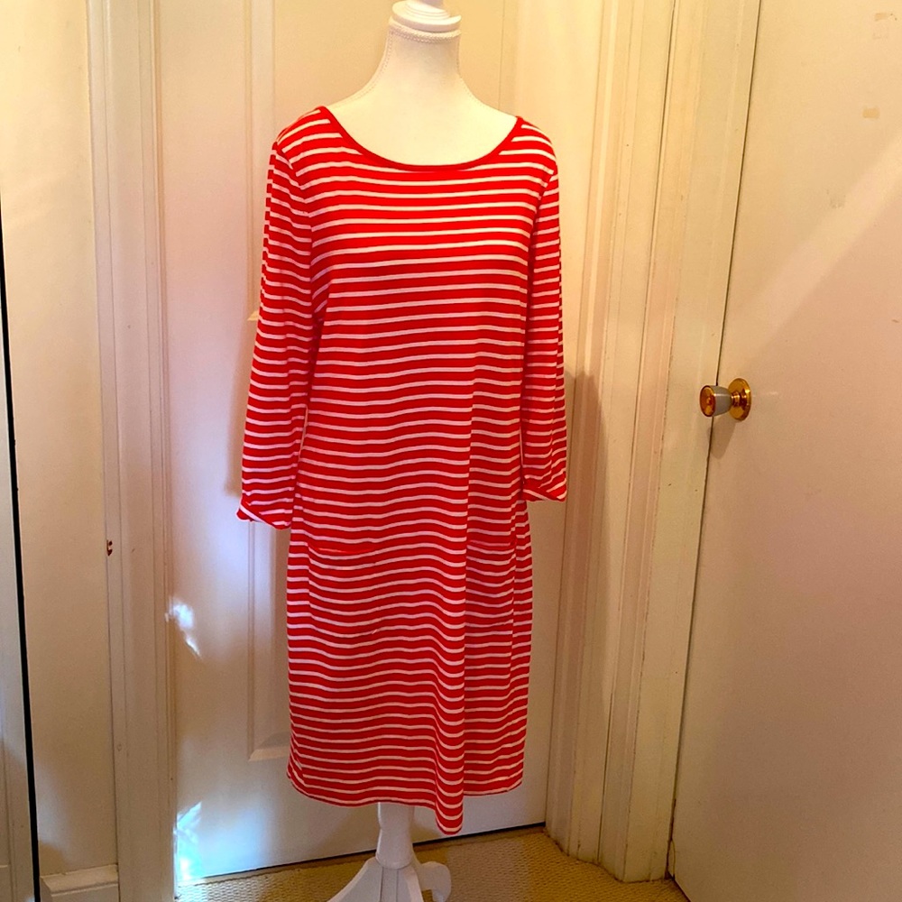 Brand new dress Size Medium, beautiful summer dress, soft jersey fabric.